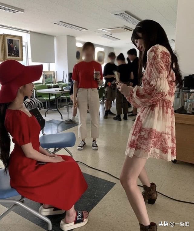 雪莉与iublackpink的合照 (雪莉iu合照)