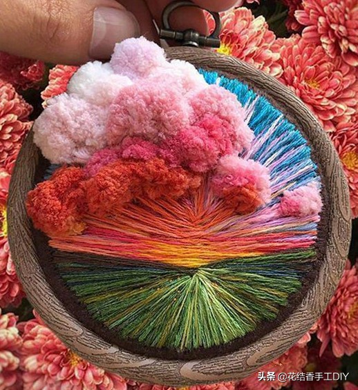 刺绣画自己绣教程,沙发背景的刺绣风景画