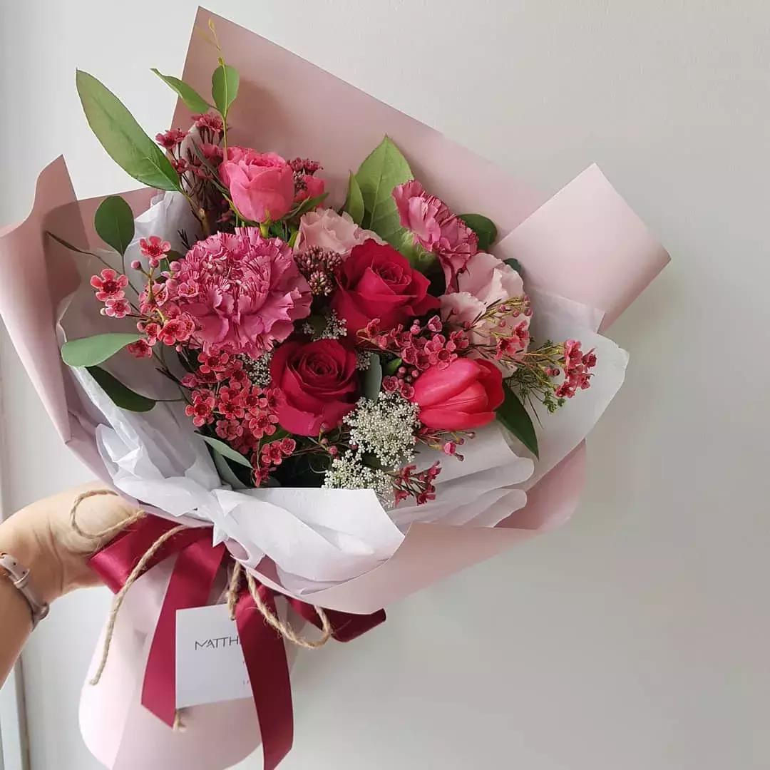 开花店一年能挣多少钱,花店到底利润有多少