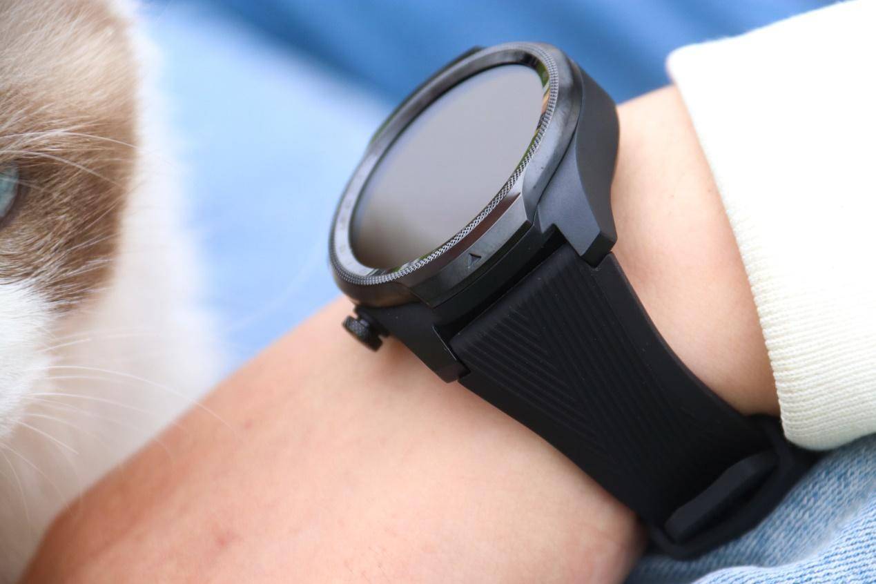 ticwatch蓝牙版手表介绍,ticwatch手表刚拿到怎样使用