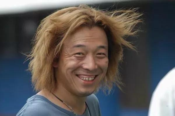 为什么有些女人戴口罩会变好看,为什么好多女的上街戴口罩