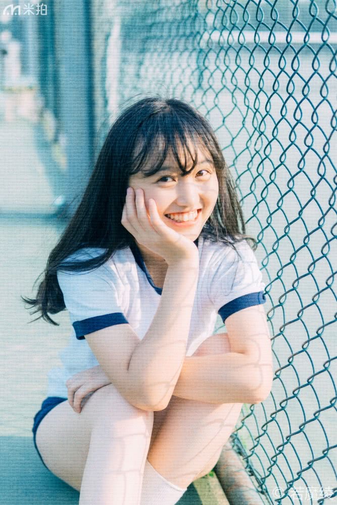 爱笑的女孩美图,甜美清纯治愈系女生写真