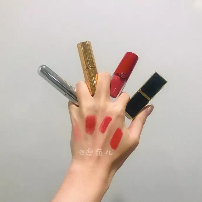 翻包记|澳洲小姐姐们日常出街都带啥？