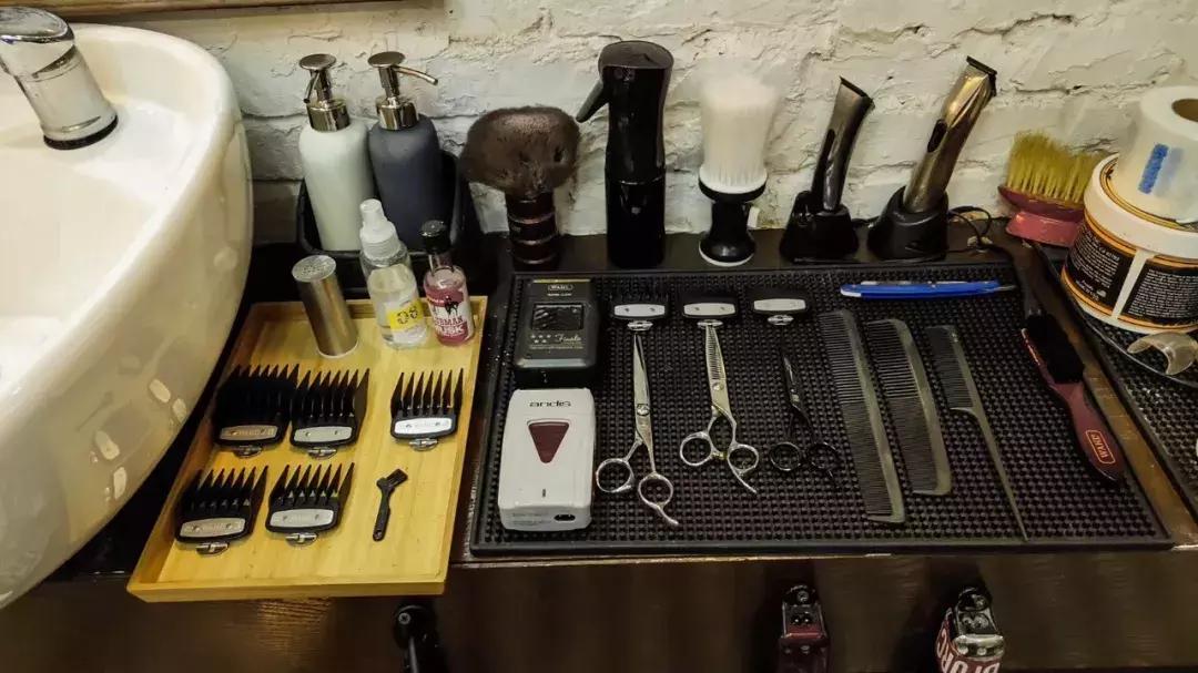 绅士复古油头馆杭州,杭州素人改造去哪里比较好