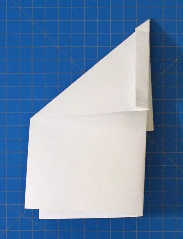 折纸飞机带翅膀,折纸飞机带发动机