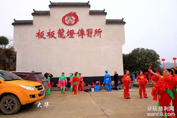 慈利龙潭河龙灯,慈利400米板板龙灯有多震撼