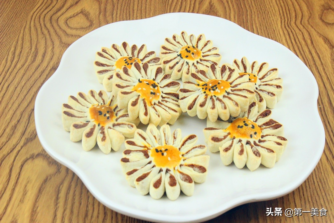 用面粉做的简单小吃无需酵母粉,红薯丝加面粉做法酥软