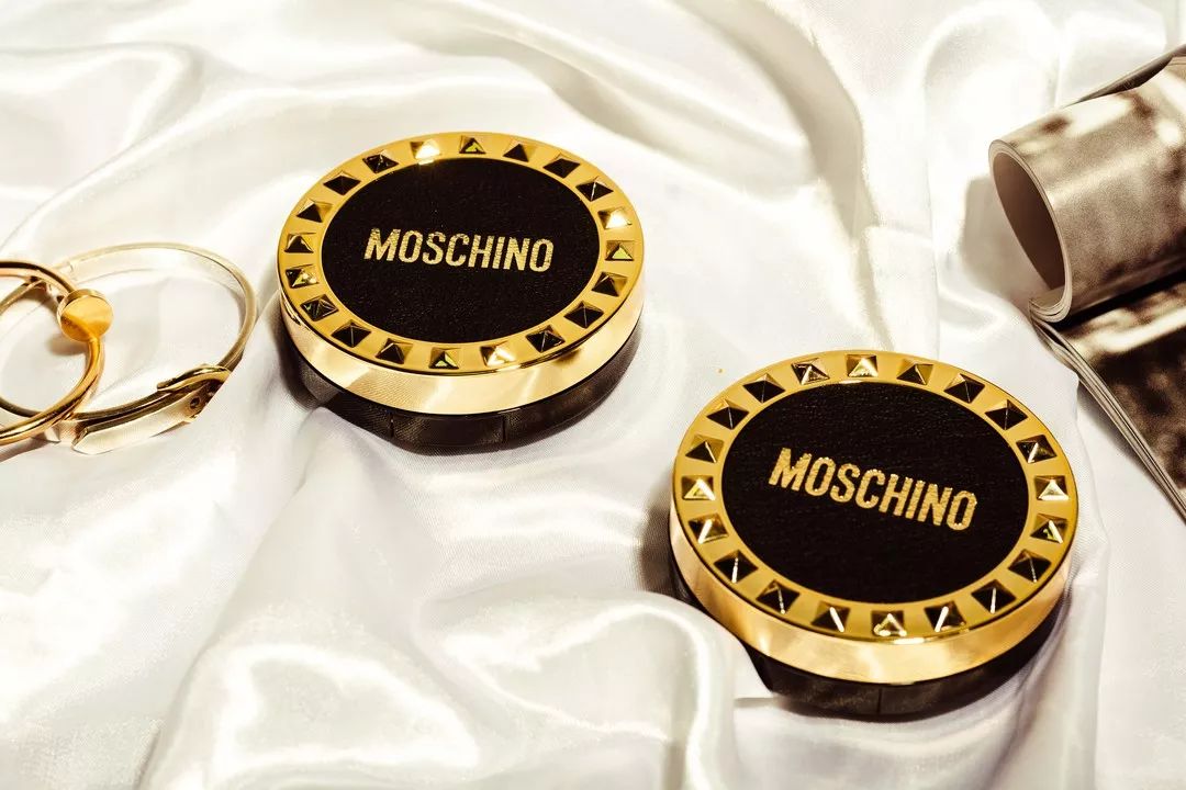 李佳琦推荐这个韩国牌子气垫真的好用,自然遮瑕轻薄、不卡粉脱妆