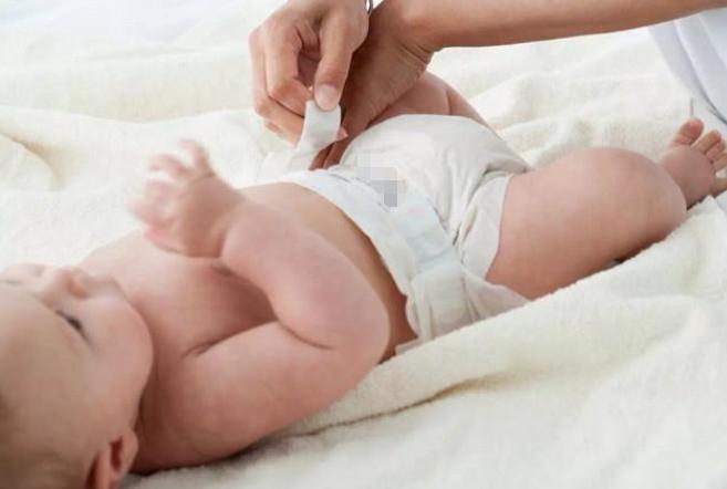 宝宝晚上睡觉突然无征兆的大哭,为什么宝宝睡觉偶尔会哭醒