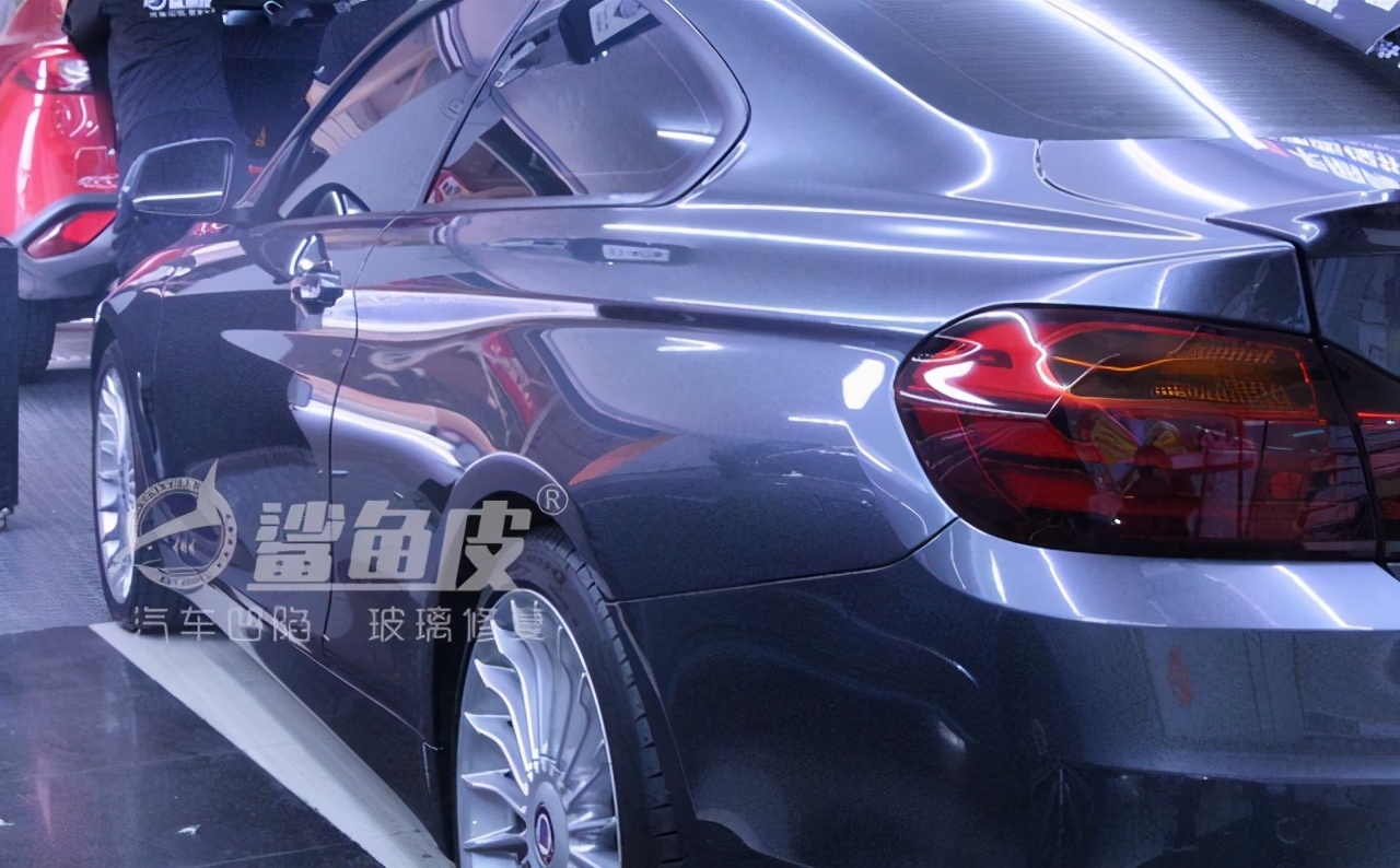 车顶梁凹陷修复价格,车顶轻微凹陷可以修复到没有瑕疵