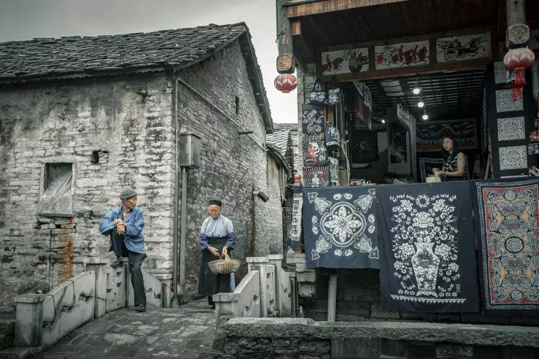 贵州黔东南为什么那么火,黔东南在贵州算不算穷的地方