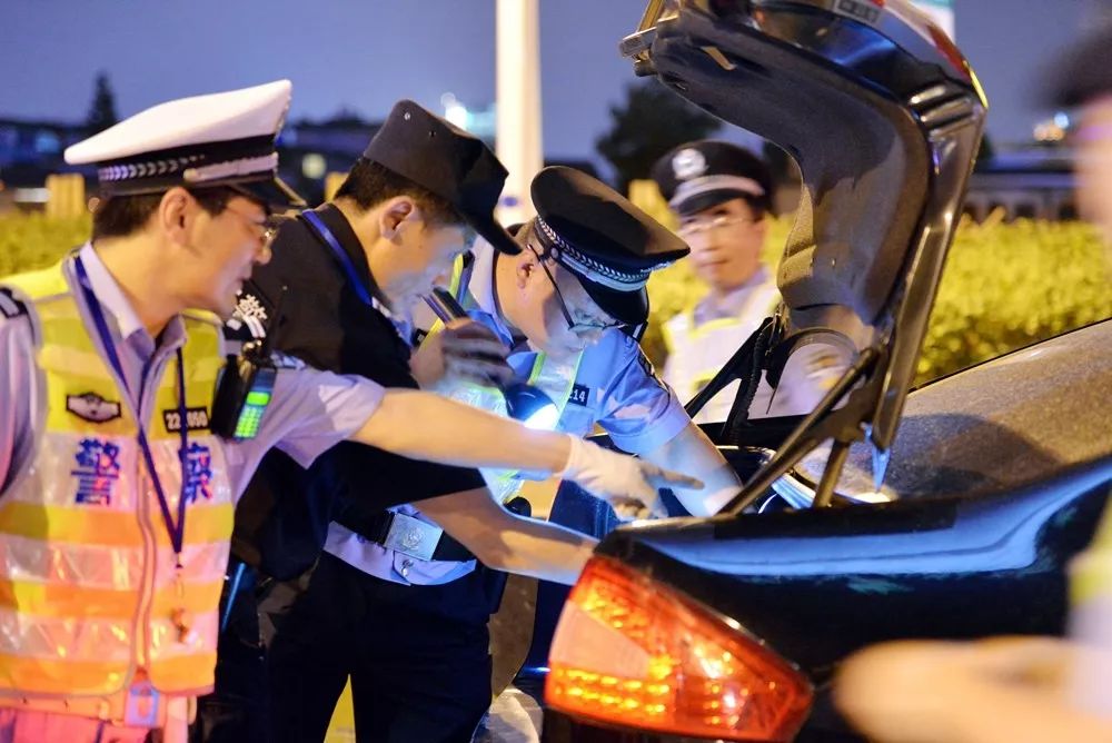 110先进评选｜走近警队中你最“熟悉”的陌生人