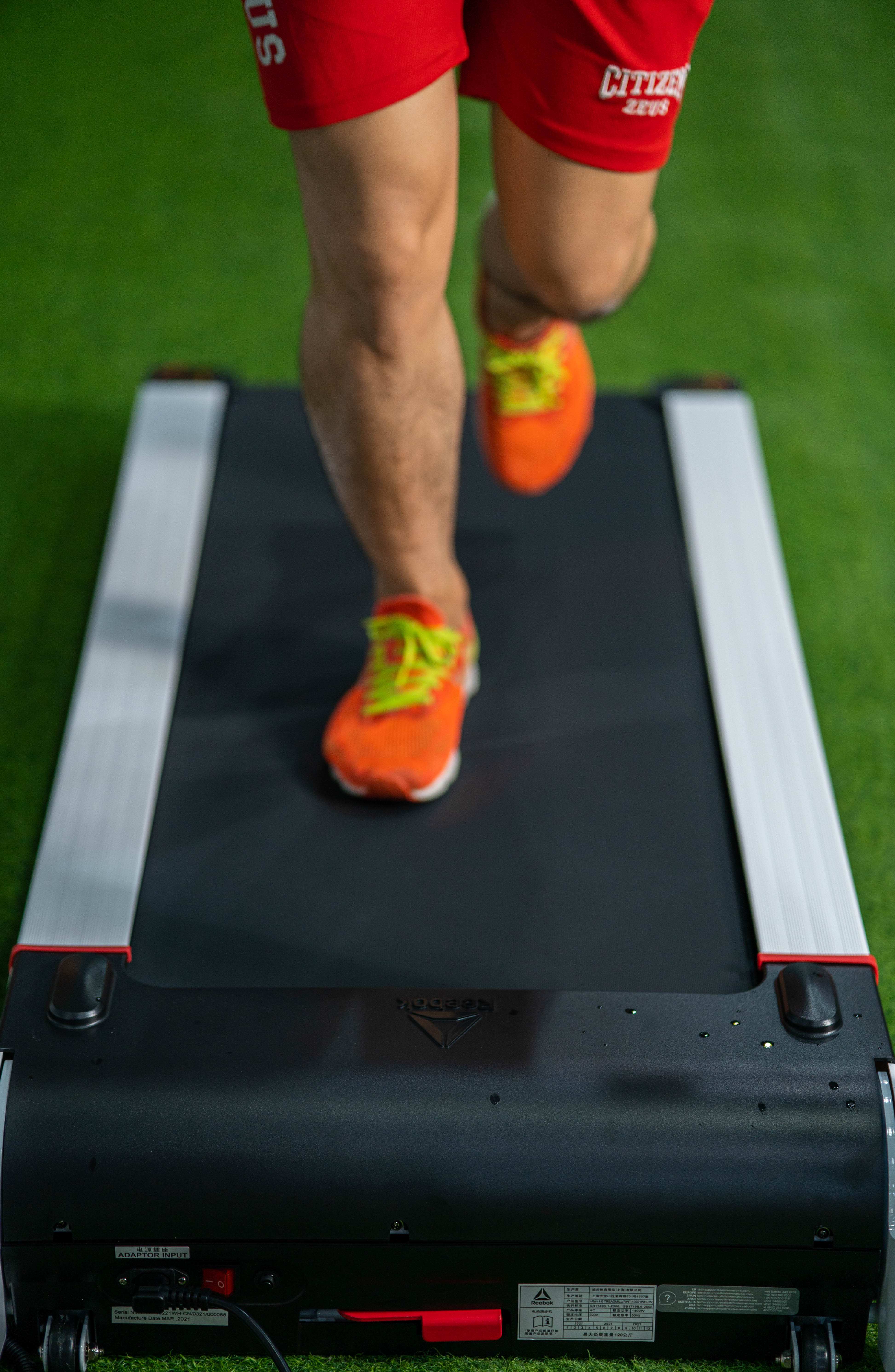 锐步irun3跑步机评测,锐步折叠跑步机irun4