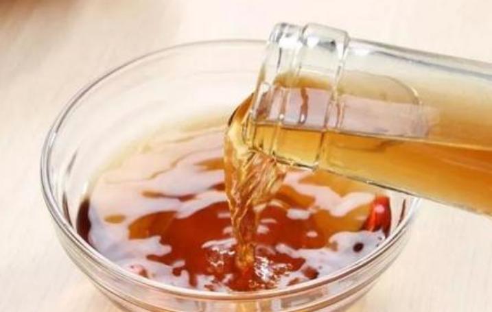 炒菜怎样正确使用料酒,为什么料酒做菜味道很大