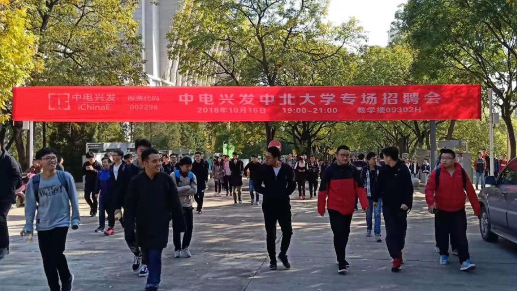 参加高考上大专和单招应该选哪个,走单招好还是参加高考考大专好