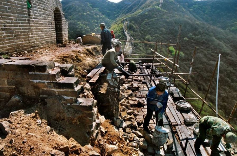 修长城月工资8000元，别不信，孟姜女听听就行