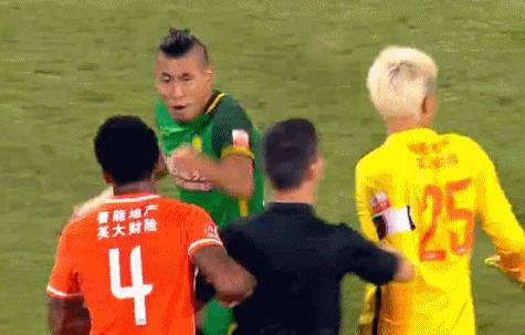 中国足球动图,足球比赛搞笑动图高清