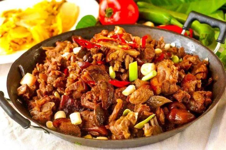 中国哪些地方有吃狗肉的习俗,我国哪些地方有吃狗肉的传统