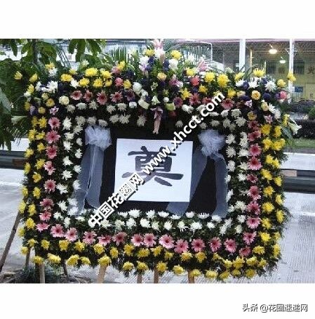 花圈多少钱一个最便宜,花圈在哪里买啊