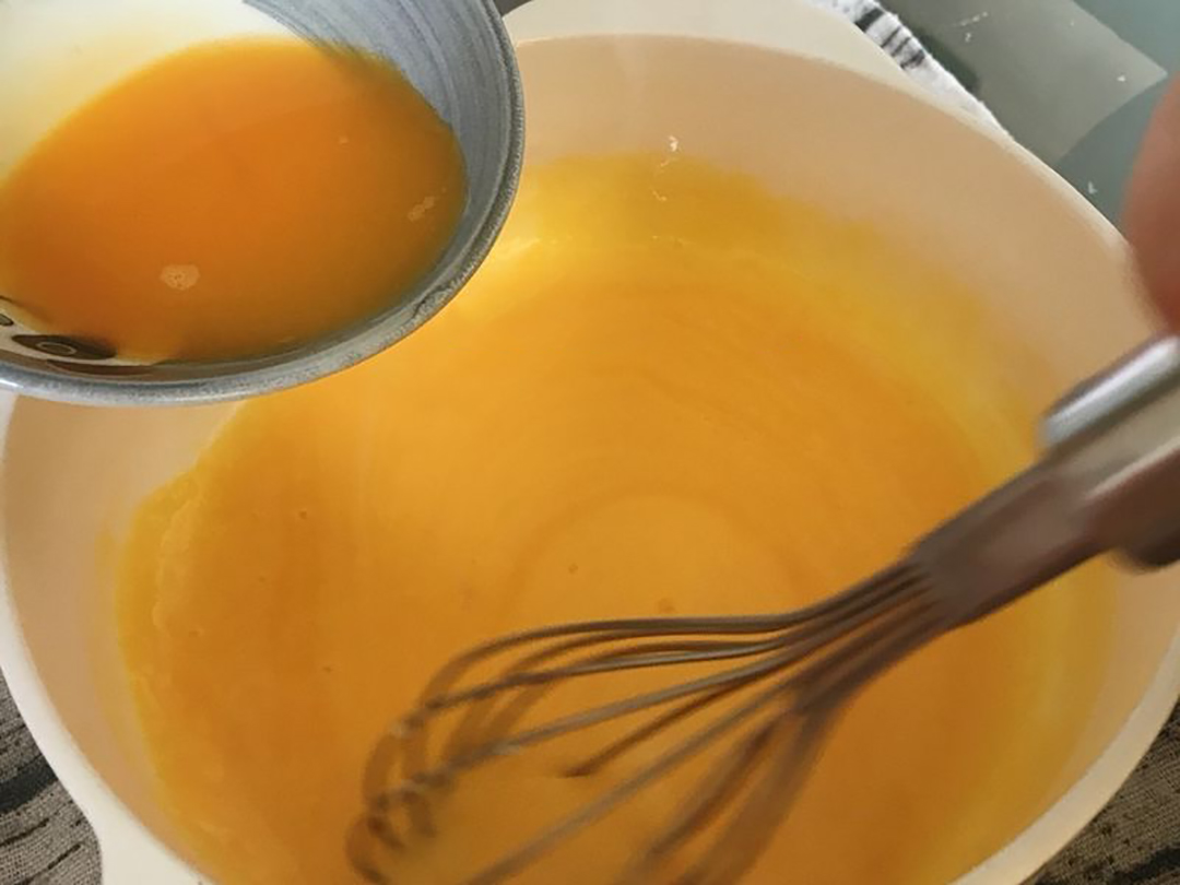 电饭锅做蛋糕的方法原来这么简单,普通电饭锅做蛋糕最简单的方法