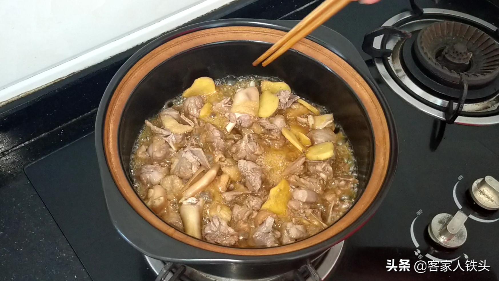 鸭肉好吃的做法一次炒一大盘,鸭肉最好吃的三种做法