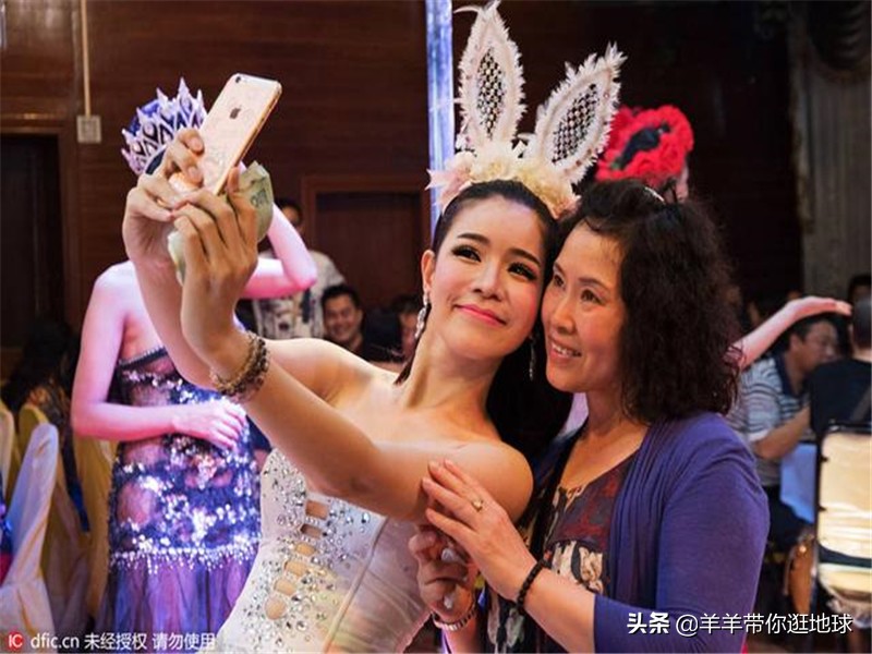 明明是男的却被人认成女的,明明是男人却活成了男人的模样