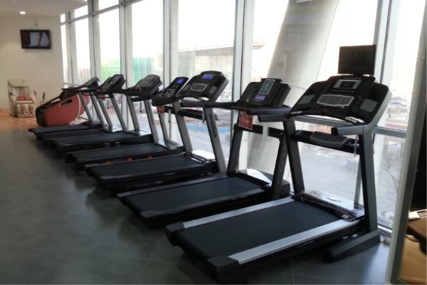 跑步机故障及维修方法,跑步机下控板故障维修实例