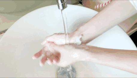 脸上长痘痘的原因和注意事项,脸上长痘痘到底应该怎么解决