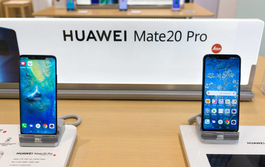 国产巨头的辉煌到衰败,国产屏幕崛起三星和宿敌lg抱团