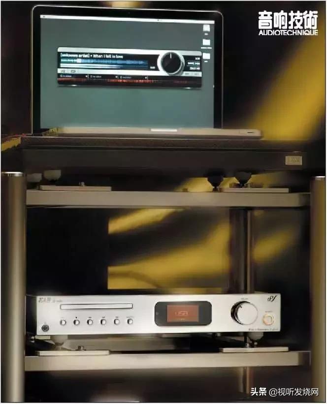 EARAcuteClassic集CDP、解码器和胆前级于一身,内藏实力精华