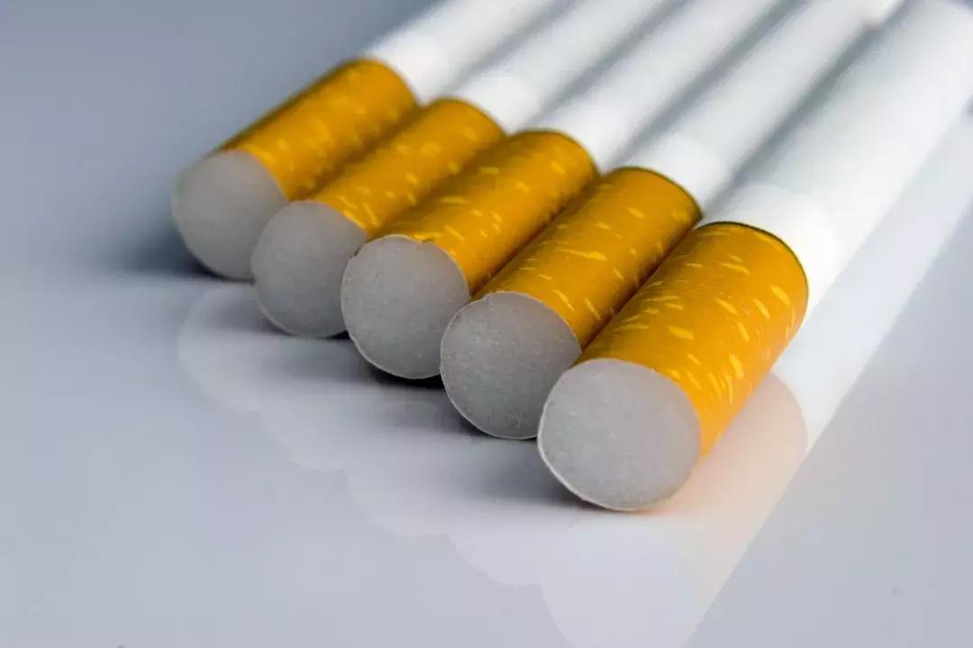 公安提醒朋友圈这些东西不能晒,在朋友圈售卖东西违法吗