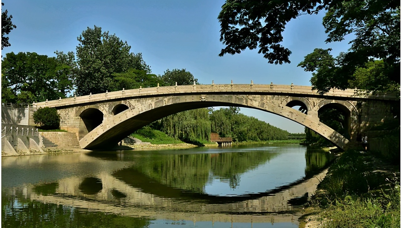 文明的双桨——《艺术与科学》电视专题片第一集