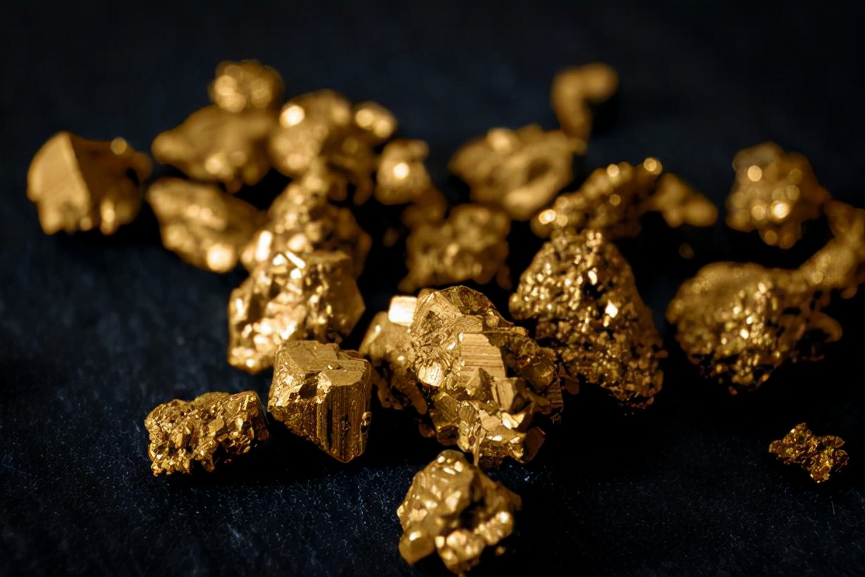 外国网友挖金矿,全球最近发现的金矿