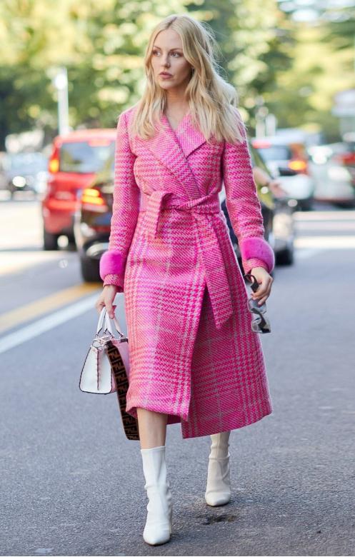 衣服外搭中长款怎么打结好看,流行服饰的搭配技巧有哪些