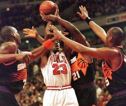 乔丹被誉为什么,乔丹被称为神的原因