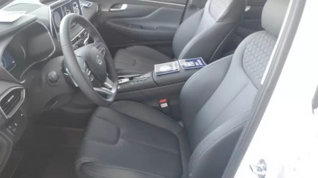 北京现代第四代胜达详细介绍,正面竞争和错位竞争