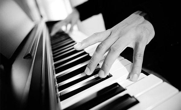 德国钢琴和日本钢琴对比,中日钢琴演奏区别完整版