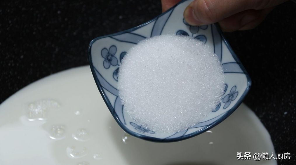 没有保温功能的电饭锅怎么做酸奶,电饭锅做酸奶制作方法及步骤如下