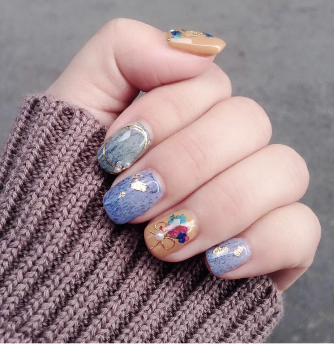 奶油皮纹法式格纹美甲教程,皮草胶美甲款式图案