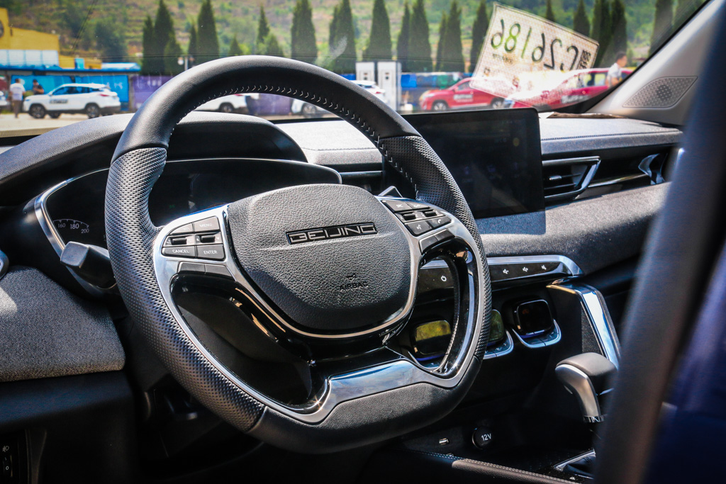 实力or颜值试北京汽车智达x3,21款智达x3自动挡荣耀版试驾