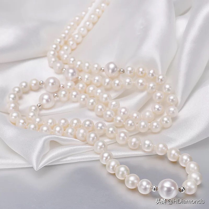 今年最火的毛衣链珍珠,2023最新款珍珠毛衣链