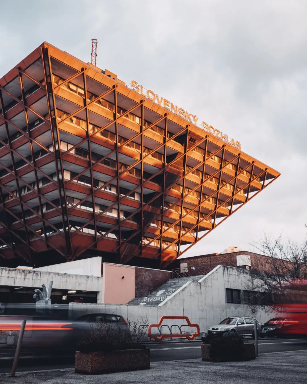 中国最魔幻的大楼,全球最魔幻摩天大楼