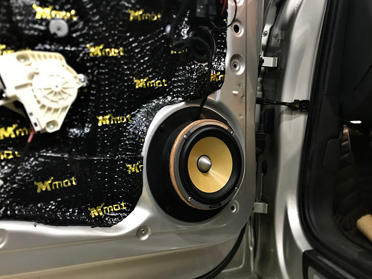 佛山炫动专业汽车音响改装,佛山进口汽车音响改装品牌