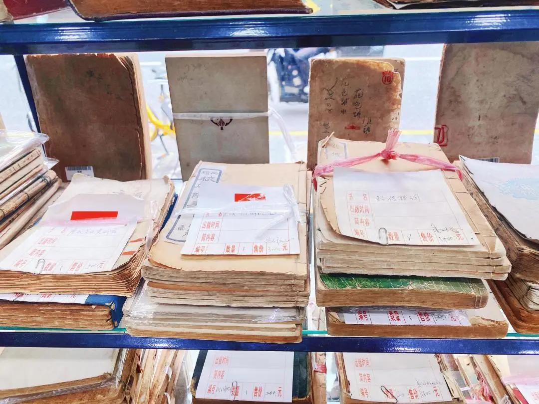 开学季即将来临，还不来南京路上商圈这些宝藏书店逛一逛？