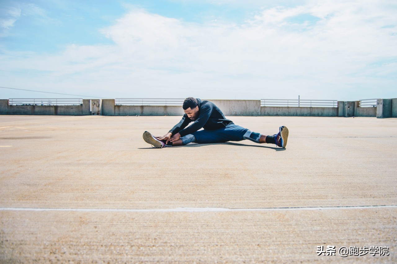 关于治疗脚踝扭伤的文章,脚踝扭伤的四个恢复阶段