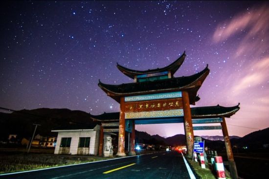 春季长沙周边自驾游一日游,长沙周边爬山地方推荐一日游