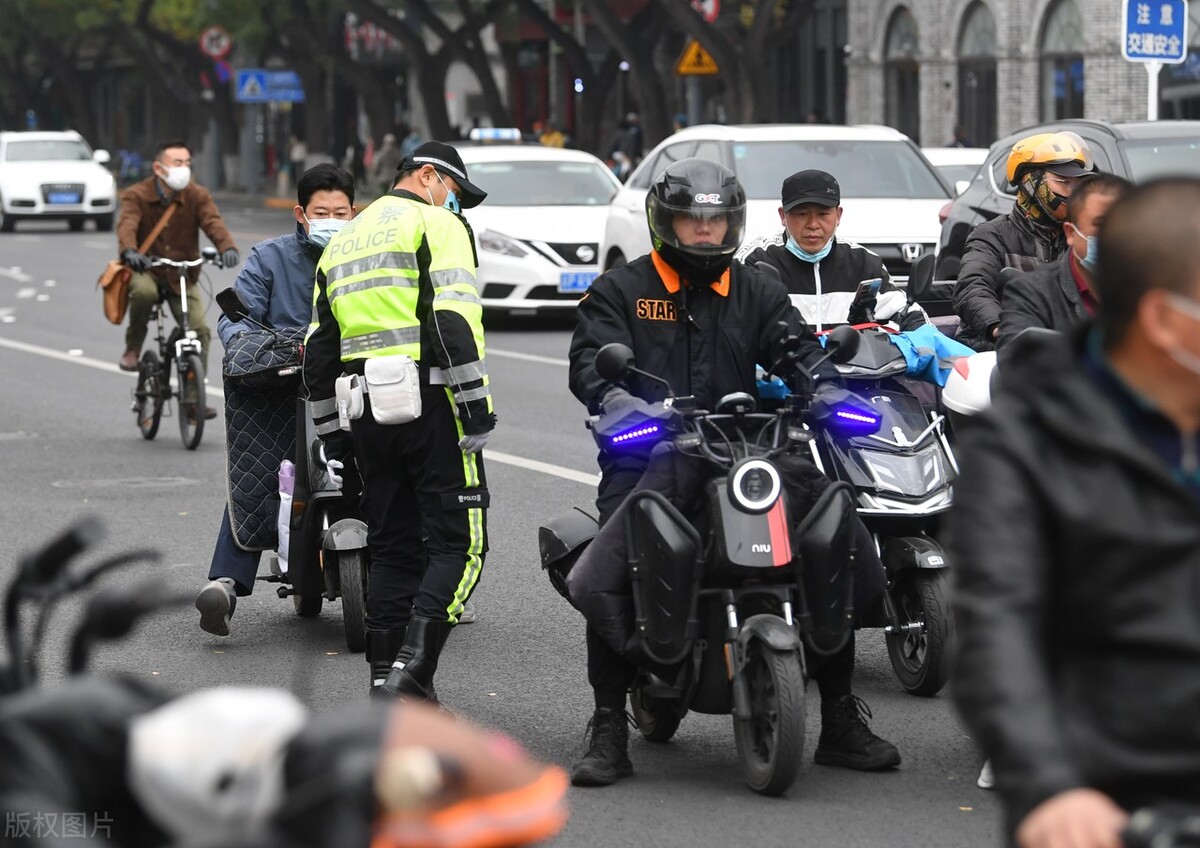 电动车虚假宣传赔偿标准退一赔三,买电动车被坑怎么维权