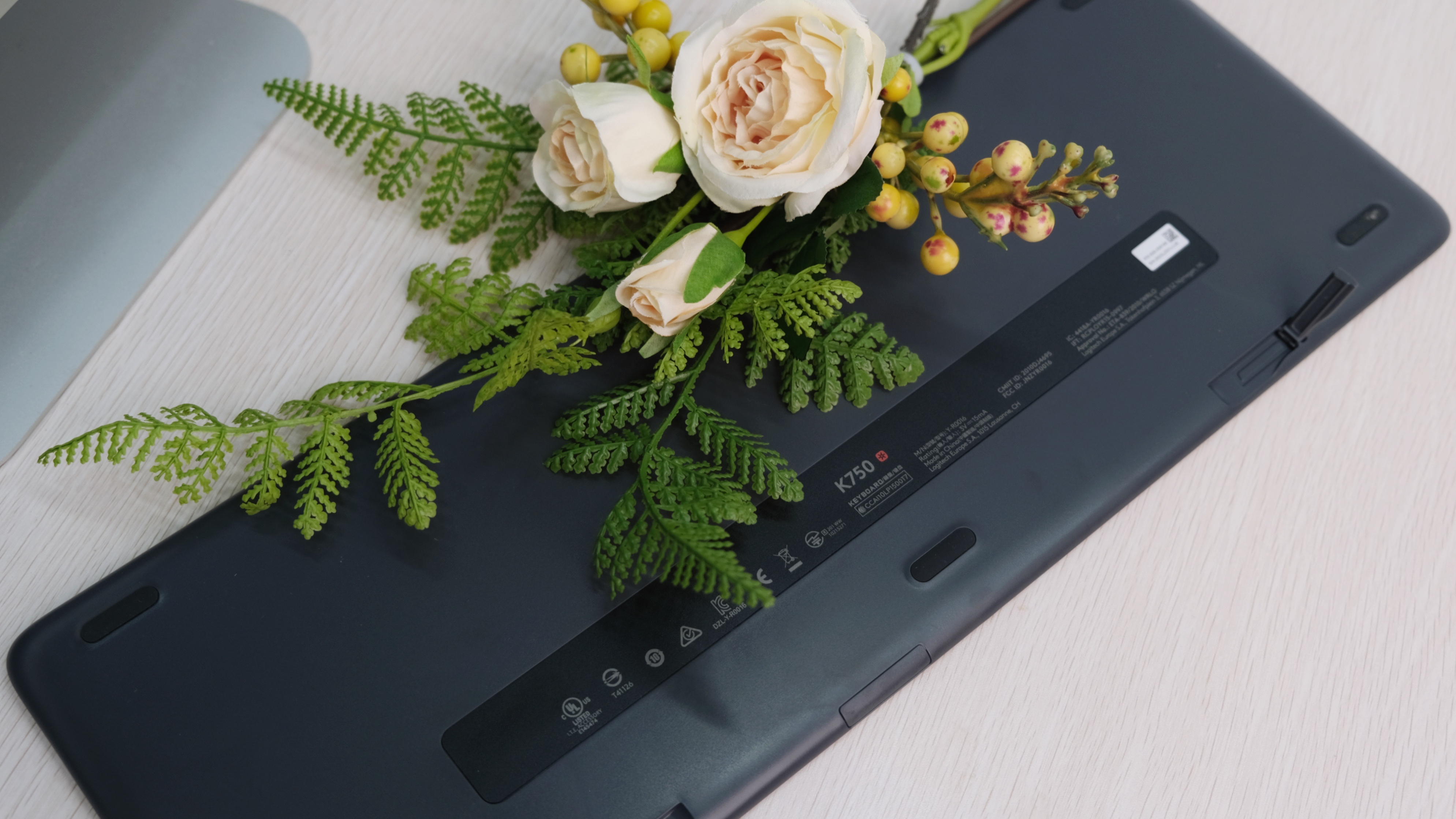 罗技k760太阳能键盘拆卸,罗技键盘780和罗技k750