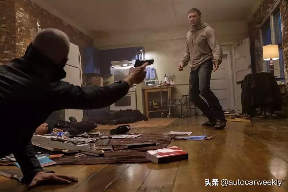 是时候穿卫衣骚起来了——瞧瞧张小龙