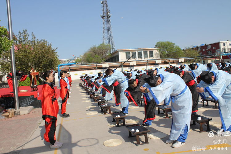 大港八中视频,大港男生十八岁成人仪式